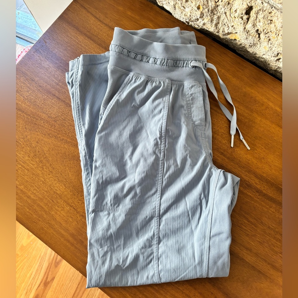 Lululemon Dance Crop Studio Pants Size 4